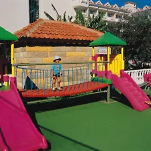 Hotel Club Pineta ***